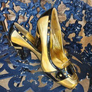 Sheik Square Toes 4" Heel Ladies Size 7.5 Imperfect Shows Wear